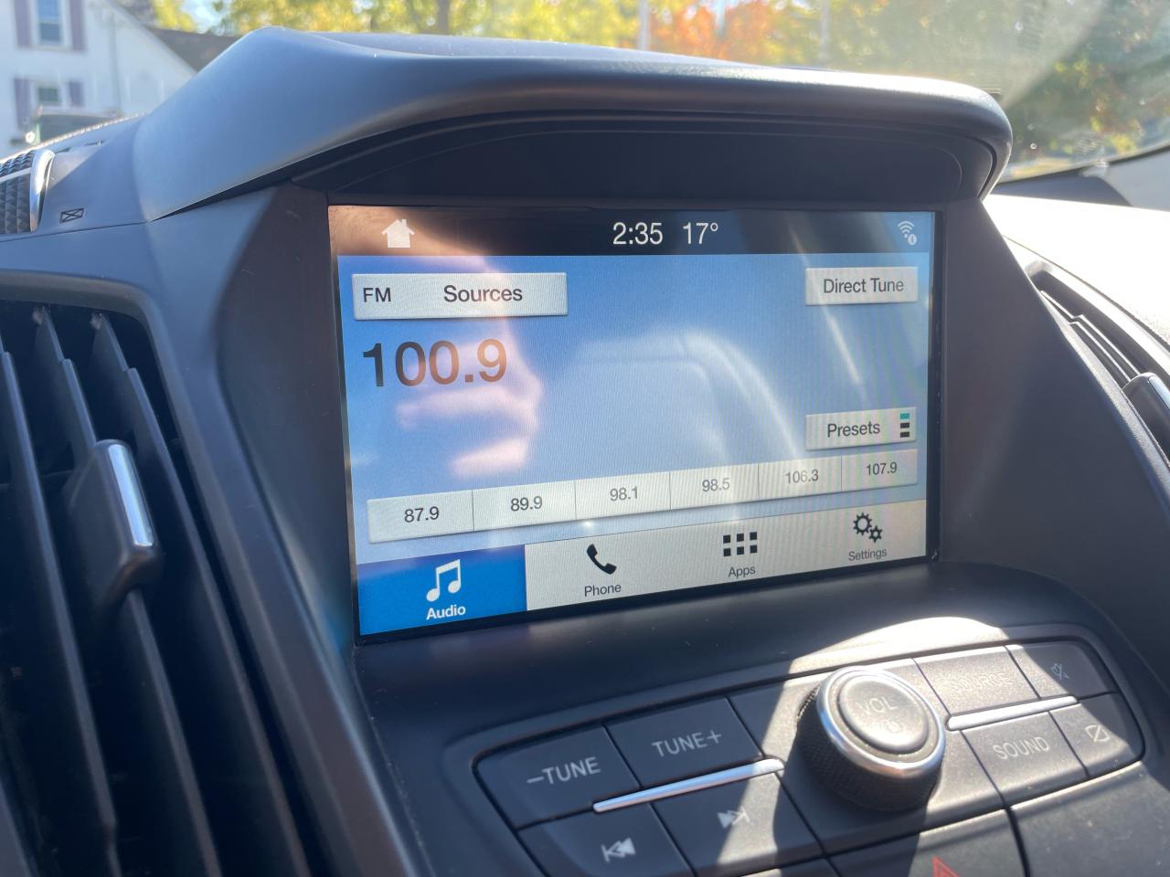 2019 Ford Escape SEL Photo5