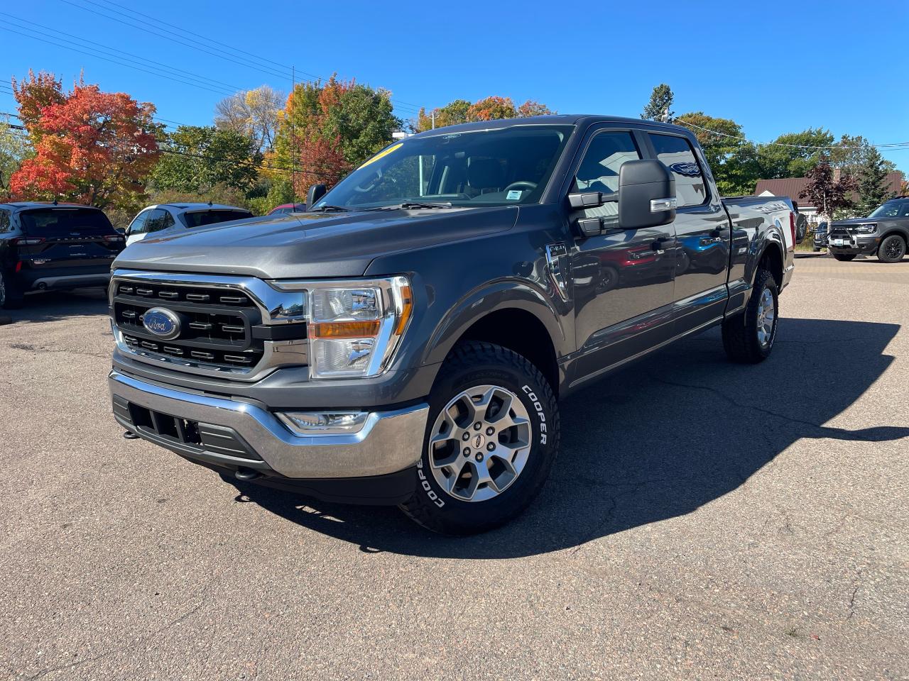 2021 Ford F-150 XLT Photo2