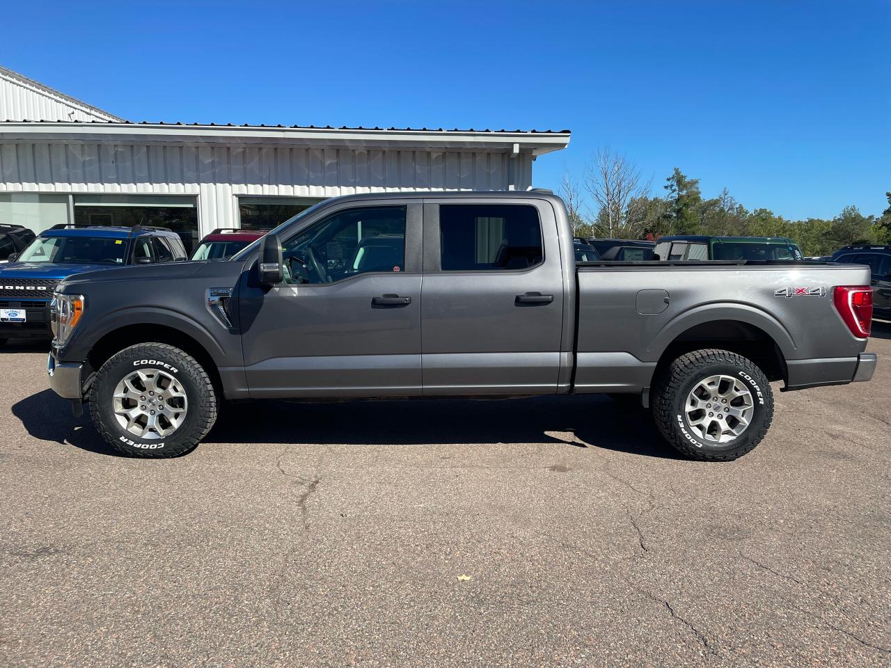 2021 Ford F-150 XLT Photo