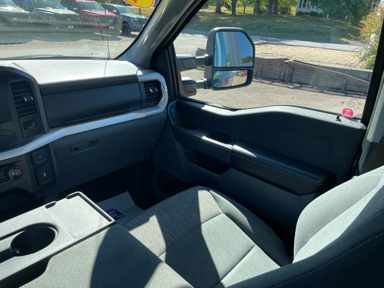 2021 Ford F-150 XLT Photo5