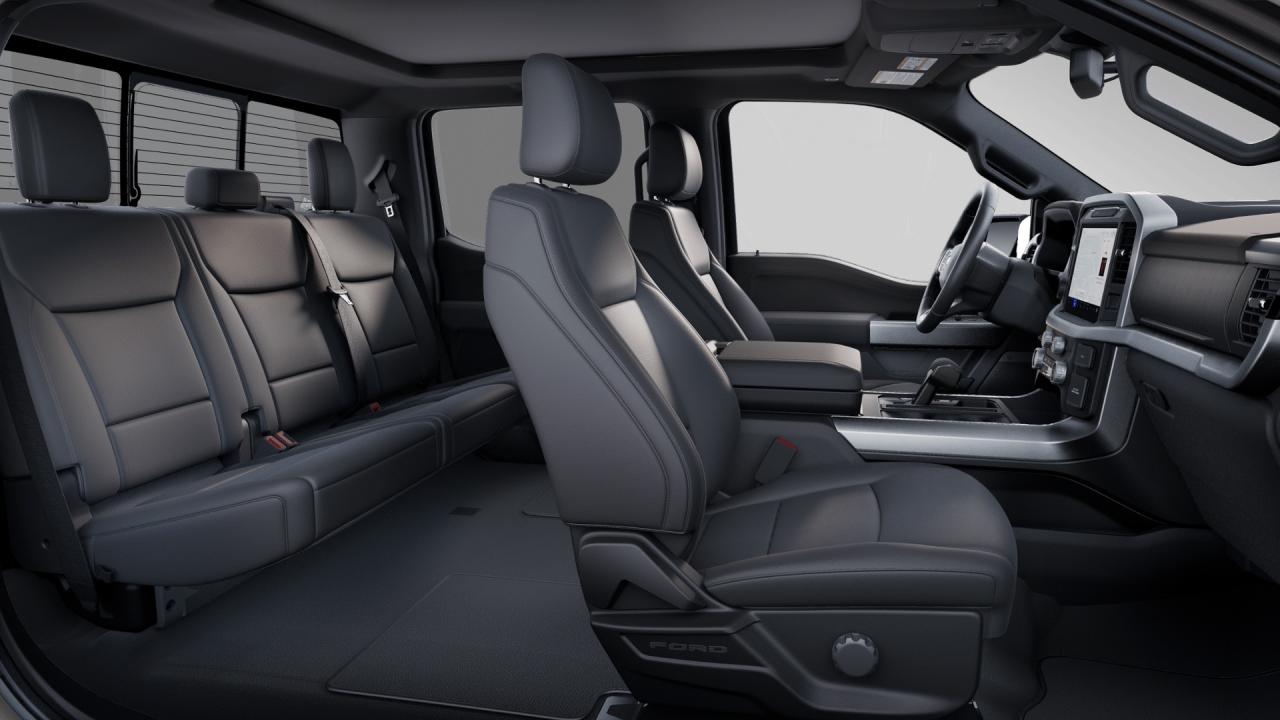 2025 Ford F-150 XLT Photo5