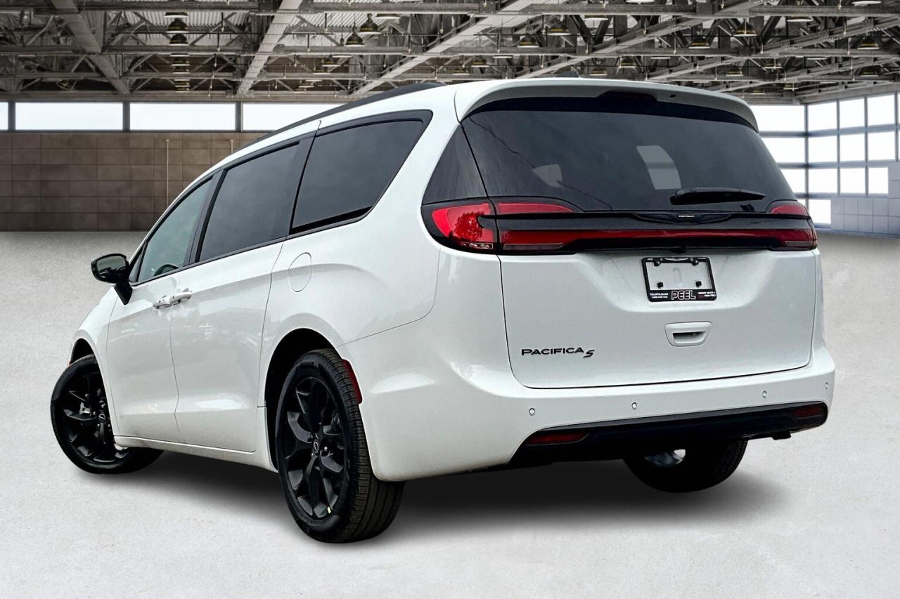 2026 Chrysler Pacifica SELECT AWD | Leather | S APP PKG | Adaptive Cruise Photo2