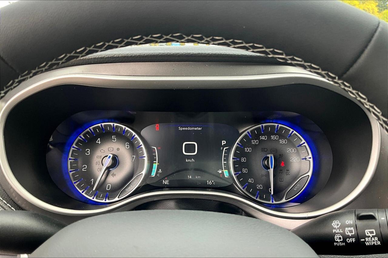 2026 Chrysler Pacifica SELECT AWD | Leather | S APP PKG | Adaptive Cruise Photo