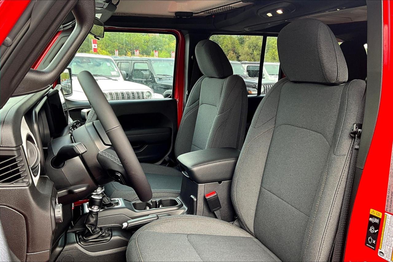2026 Jeep Wrangler WILLYS | Hardtop |Tech & Conv Grp | 12" screen Photo