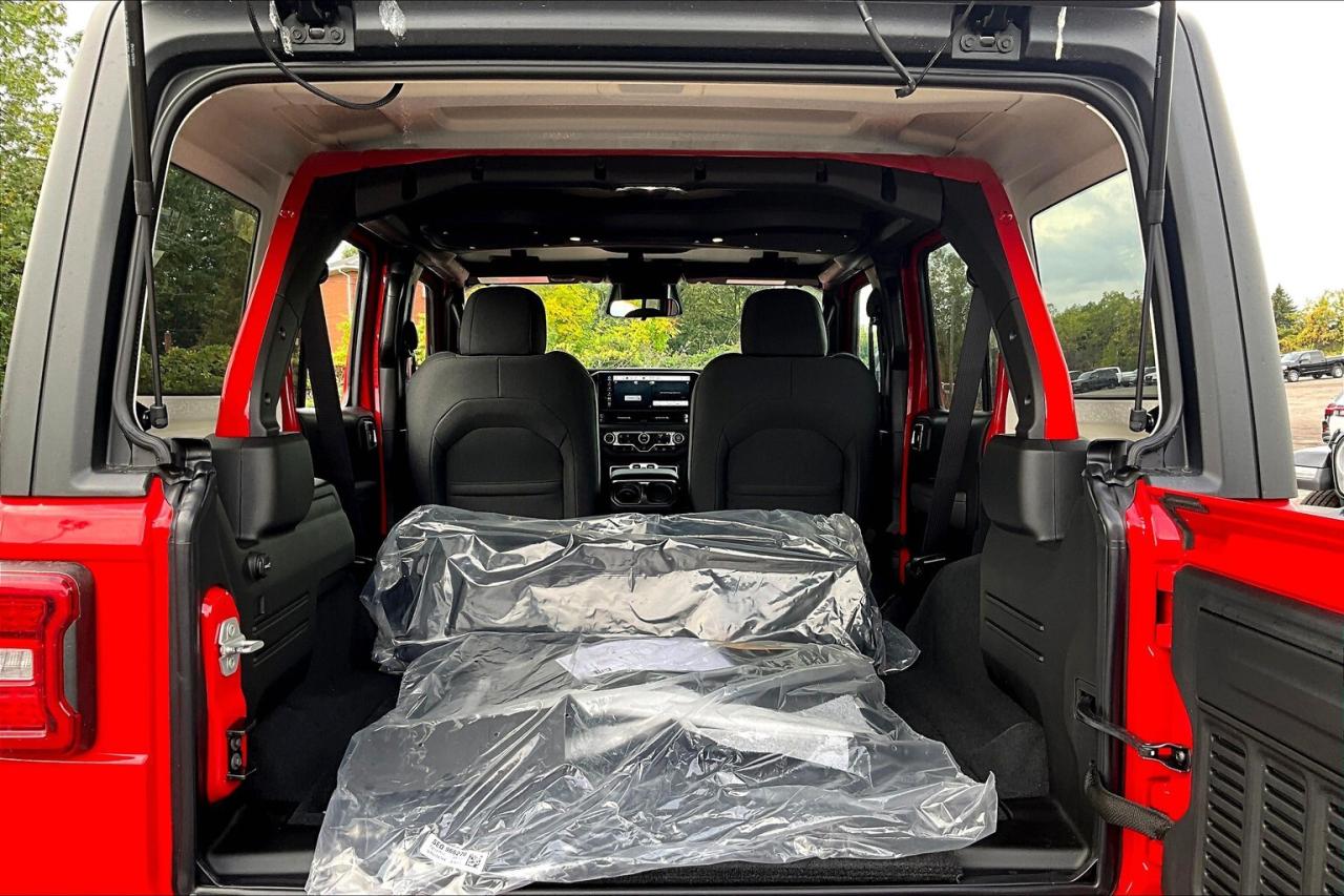 2026 Jeep Wrangler WILLYS | Hardtop |Tech & Conv Grp | 12" screen Photo