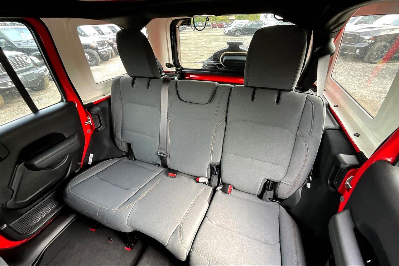 2026 Jeep Wrangler WILLYS | Hardtop |Tech & Conv Grp | 12" screen Photo