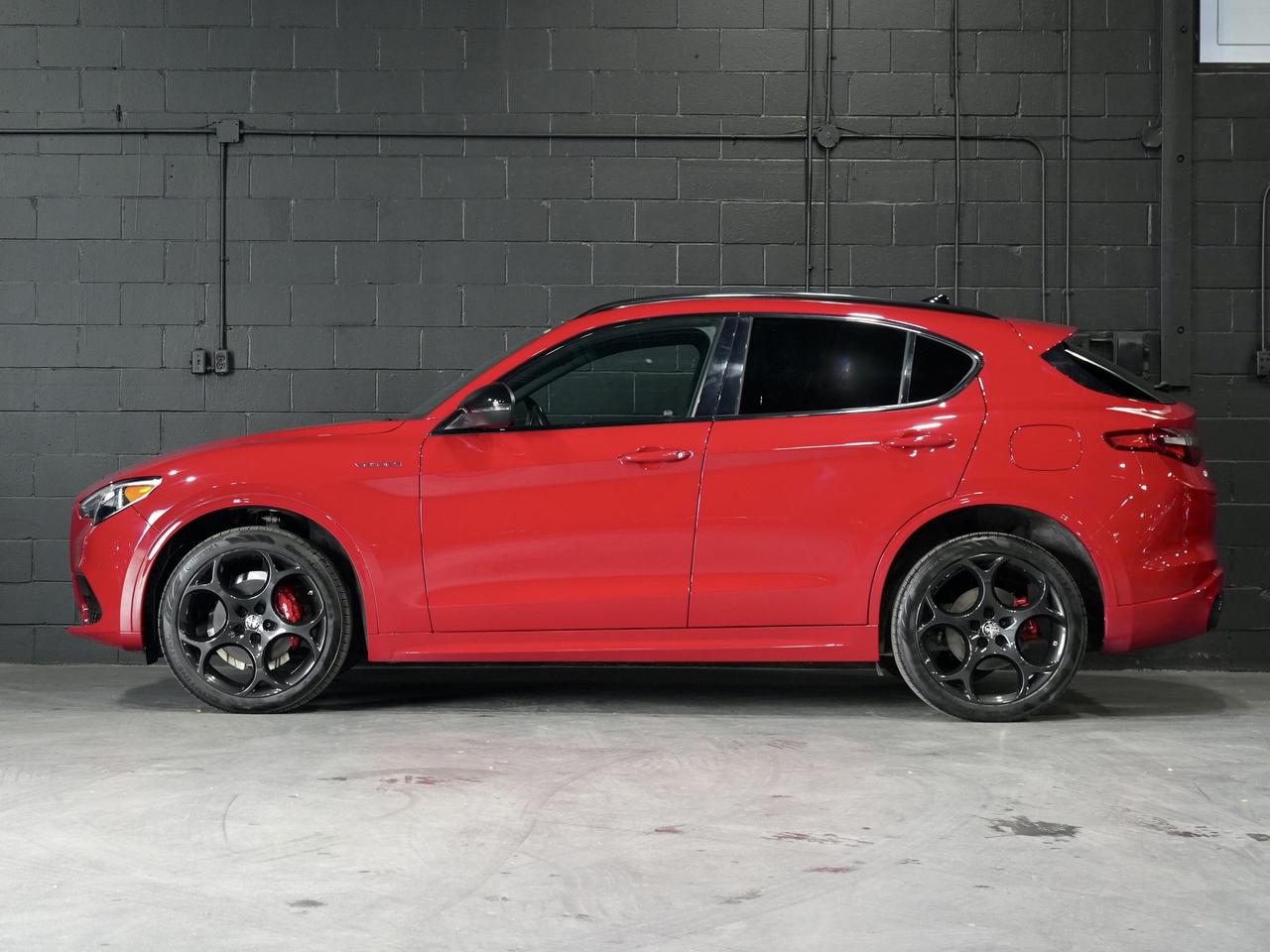 2023 Alfa Romeo Stelvio Veloce/PANO/HARMAN K/21 IN RIM/NO ACCIDENT/1OWNER Photo