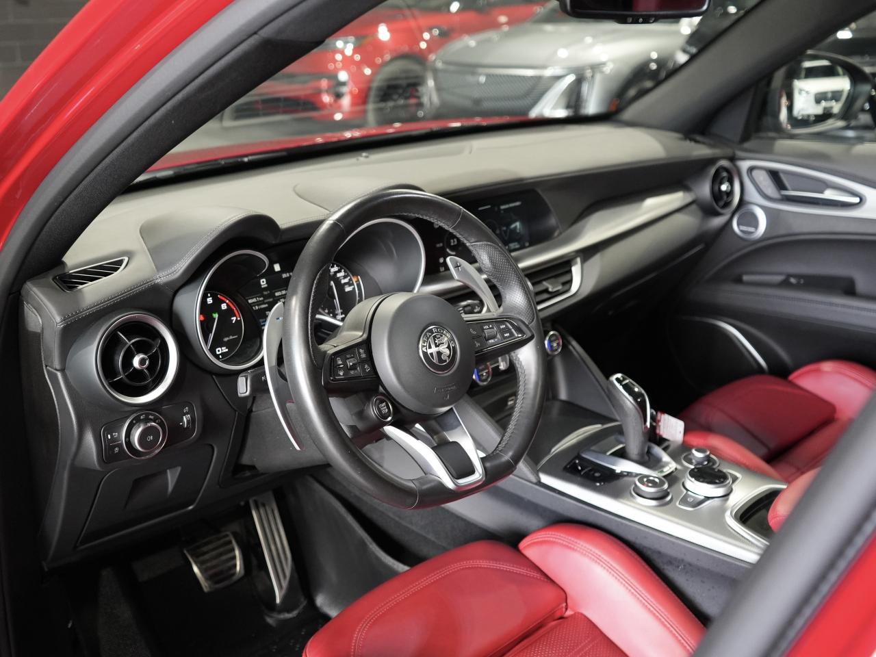 2023 Alfa Romeo Stelvio Veloce/PANO/HARMAN K/21 IN RIM/NO ACCIDENT/1OWNER Photo