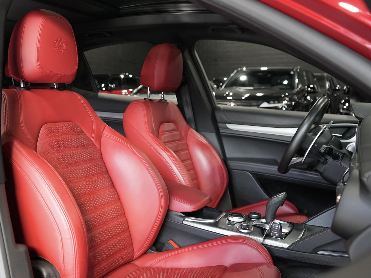 2023 Alfa Romeo Stelvio Veloce/PANO/HARMAN K/21 IN RIM/NO ACCIDENT/1OWNER Photo