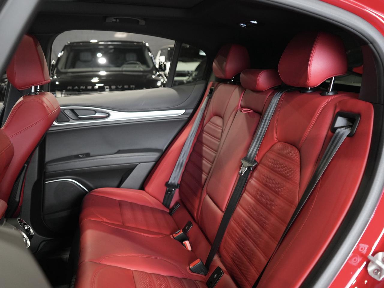 2023 Alfa Romeo Stelvio Veloce/PANO/HARMAN K/21 IN RIM/NO ACCIDENT/1OWNER Photo