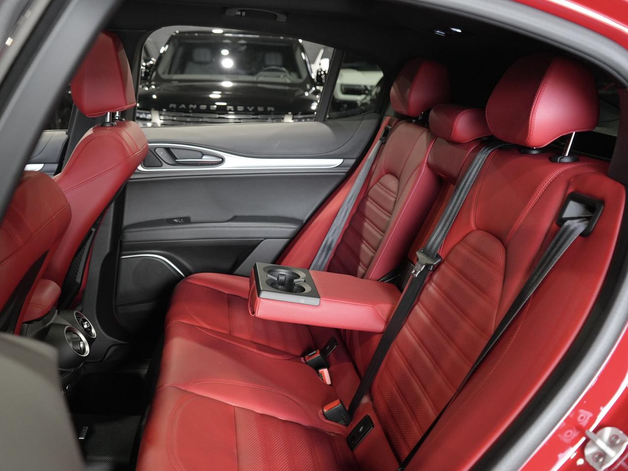 2023 Alfa Romeo Stelvio Veloce/PANO/HARMAN K/21 IN RIM/NO ACCIDENT/1OWNER Photo