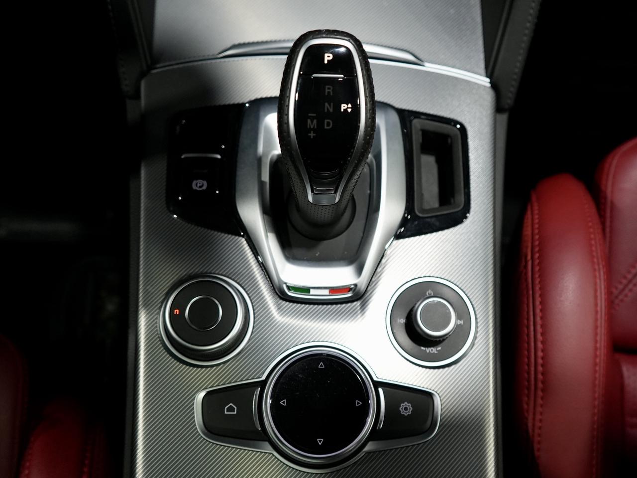 2023 Alfa Romeo Stelvio Veloce/PANO/HARMAN K/21 IN RIM/NO ACCIDENT/1OWNER Photo