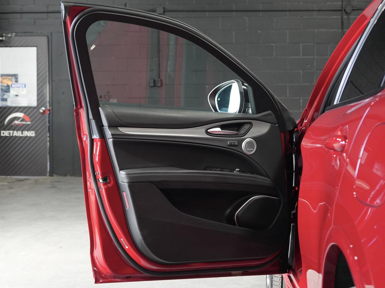 2023 Alfa Romeo Stelvio Veloce/PANO/HARMAN K/21 IN RIM/NO ACCIDENT/1OWNER Photo