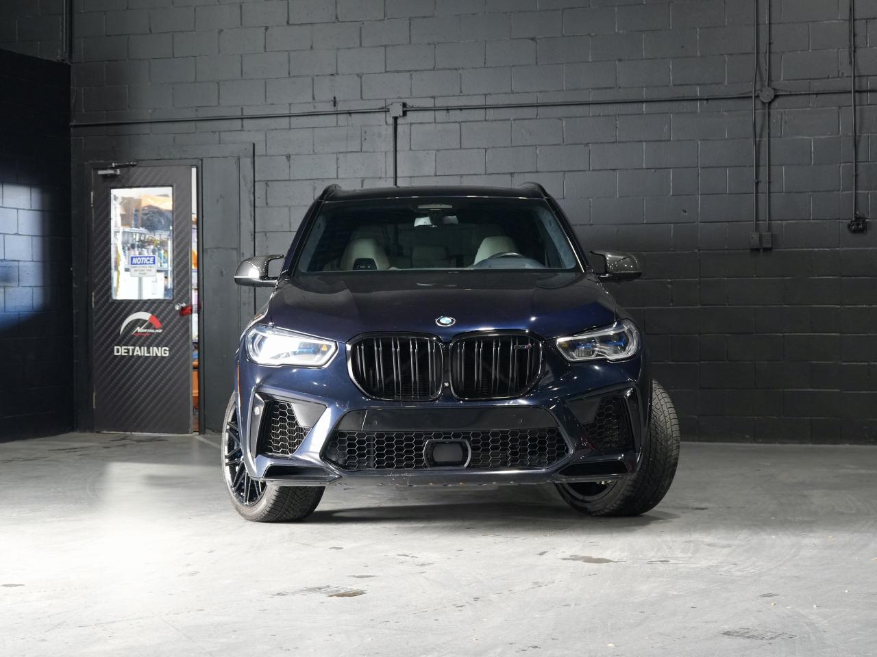 2021 BMW X5 M Competition/PANO/HUD/CARBON FIBER/360CAM/21 IN RIM Photo2