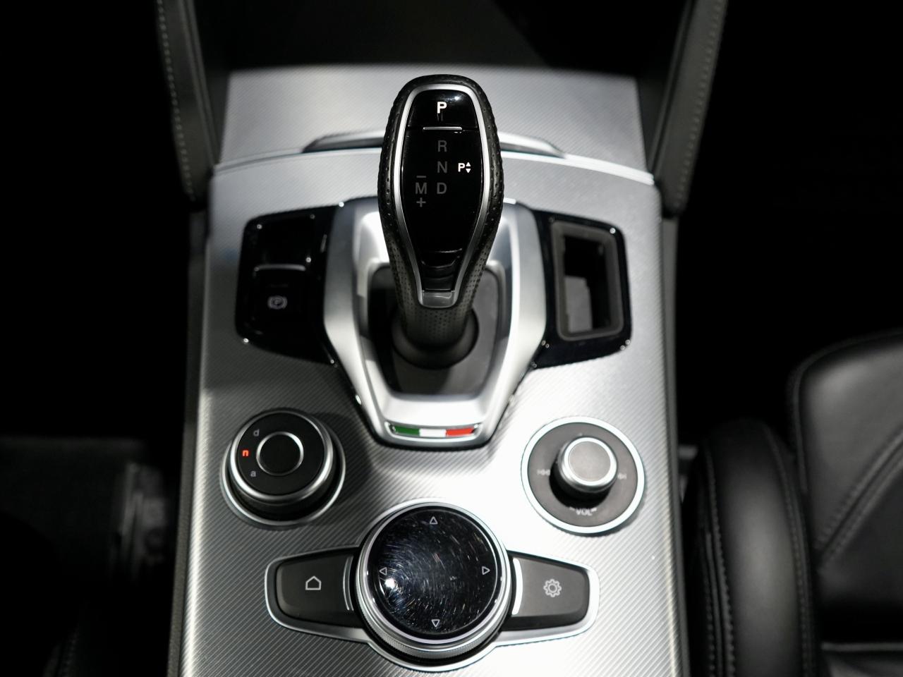 2022 Alfa Romeo Stelvio Veloce/PANO/HARMAN K/DRIVE ASSIST/NO ACCIDENTS/NAV Photo