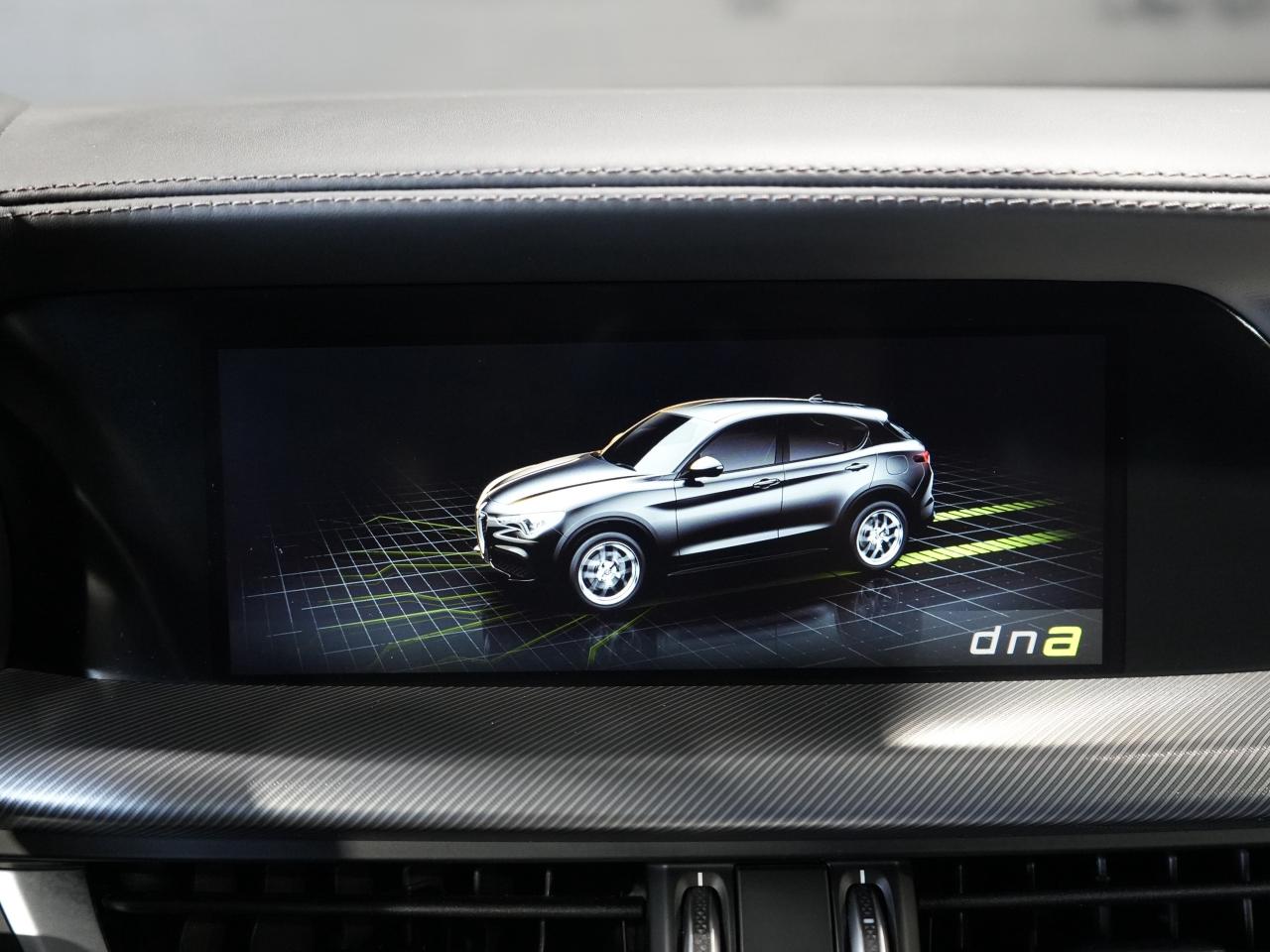 2022 Alfa Romeo Stelvio Veloce/PANO/HARMAN K/DRIVE ASSIST/NO ACCIDENTS/NAV Photo