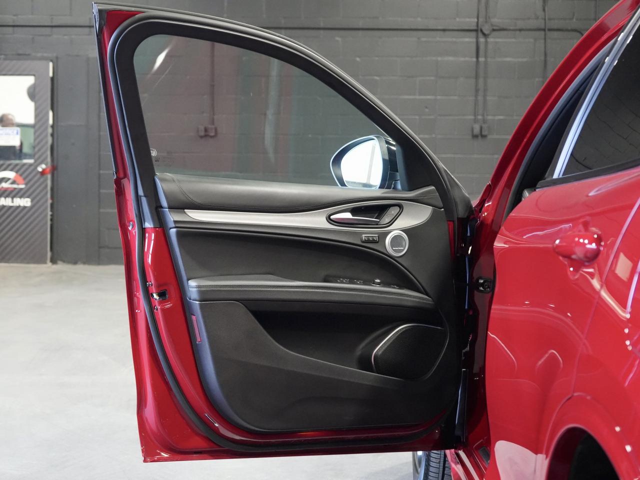 2022 Alfa Romeo Stelvio Veloce/PANO/HARMAN K/DRIVE ASSIST/NO ACCIDENTS/NAV Photo