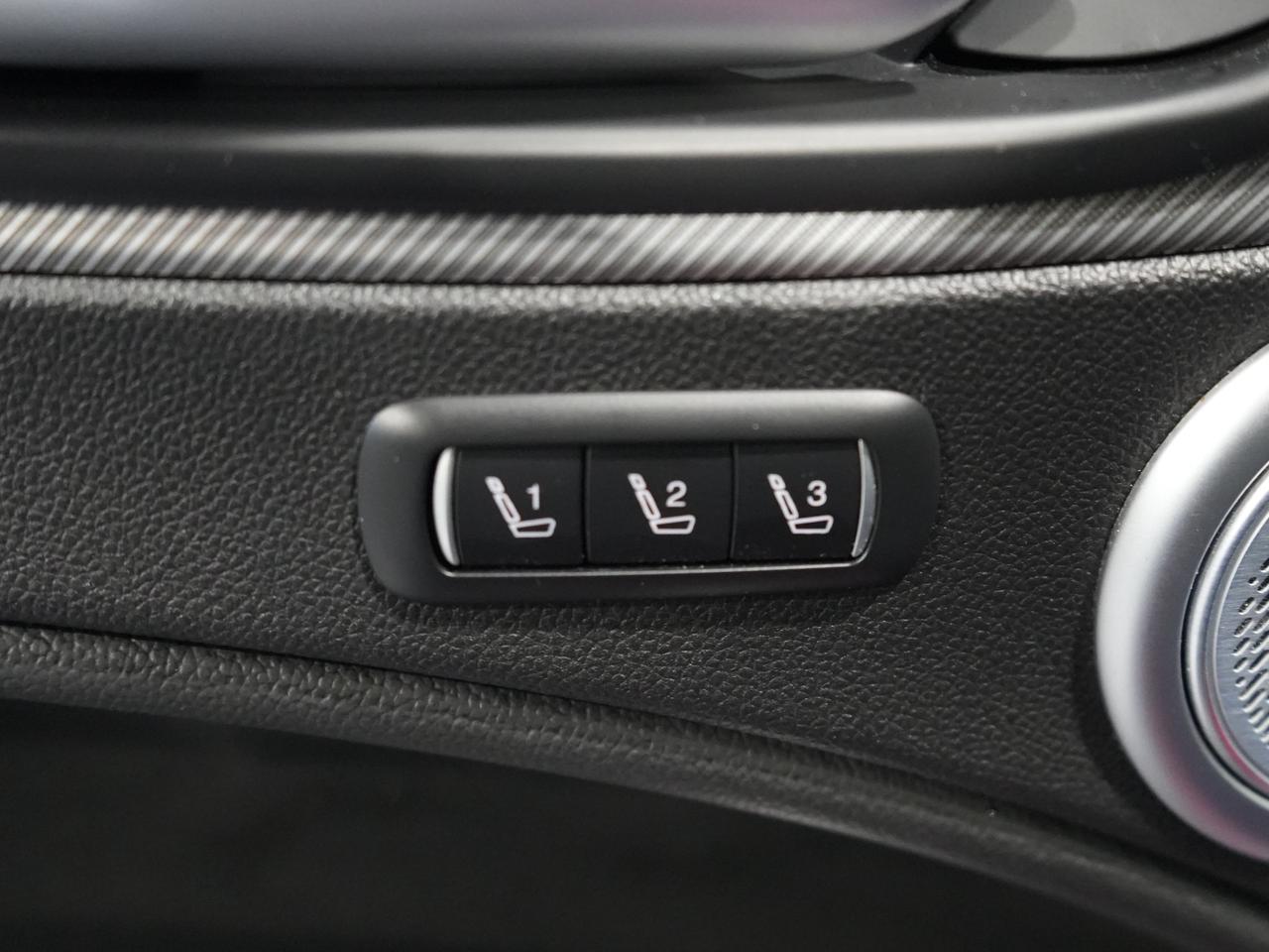 2022 Alfa Romeo Stelvio Veloce/PANO/HARMAN K/DRIVE ASSIST/NO ACCIDENTS/NAV Photo