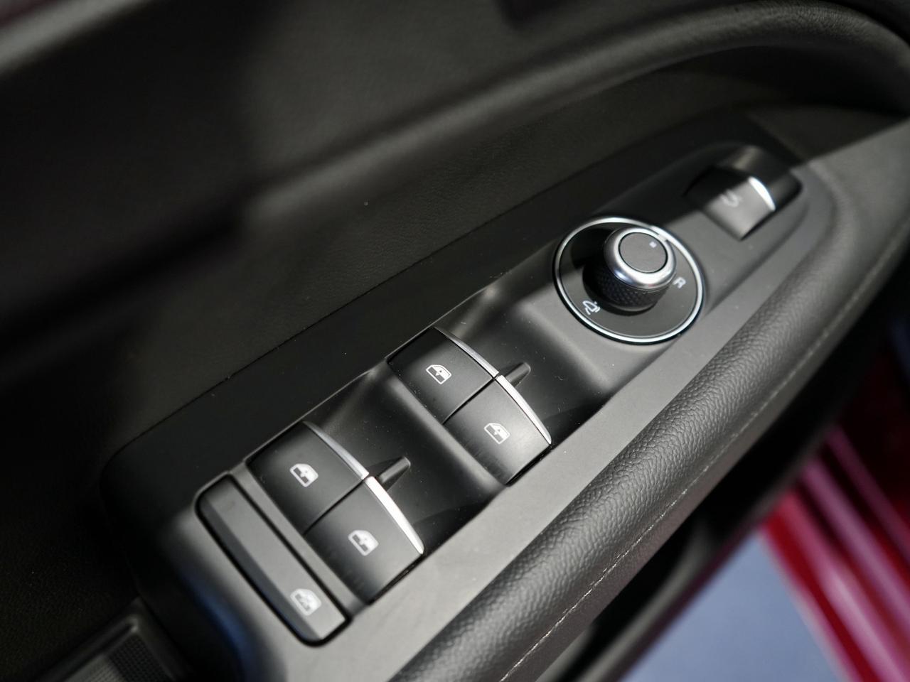 2022 Alfa Romeo Stelvio Veloce/PANO/HARMAN K/DRIVE ASSIST/NO ACCIDENTS/NAV Photo