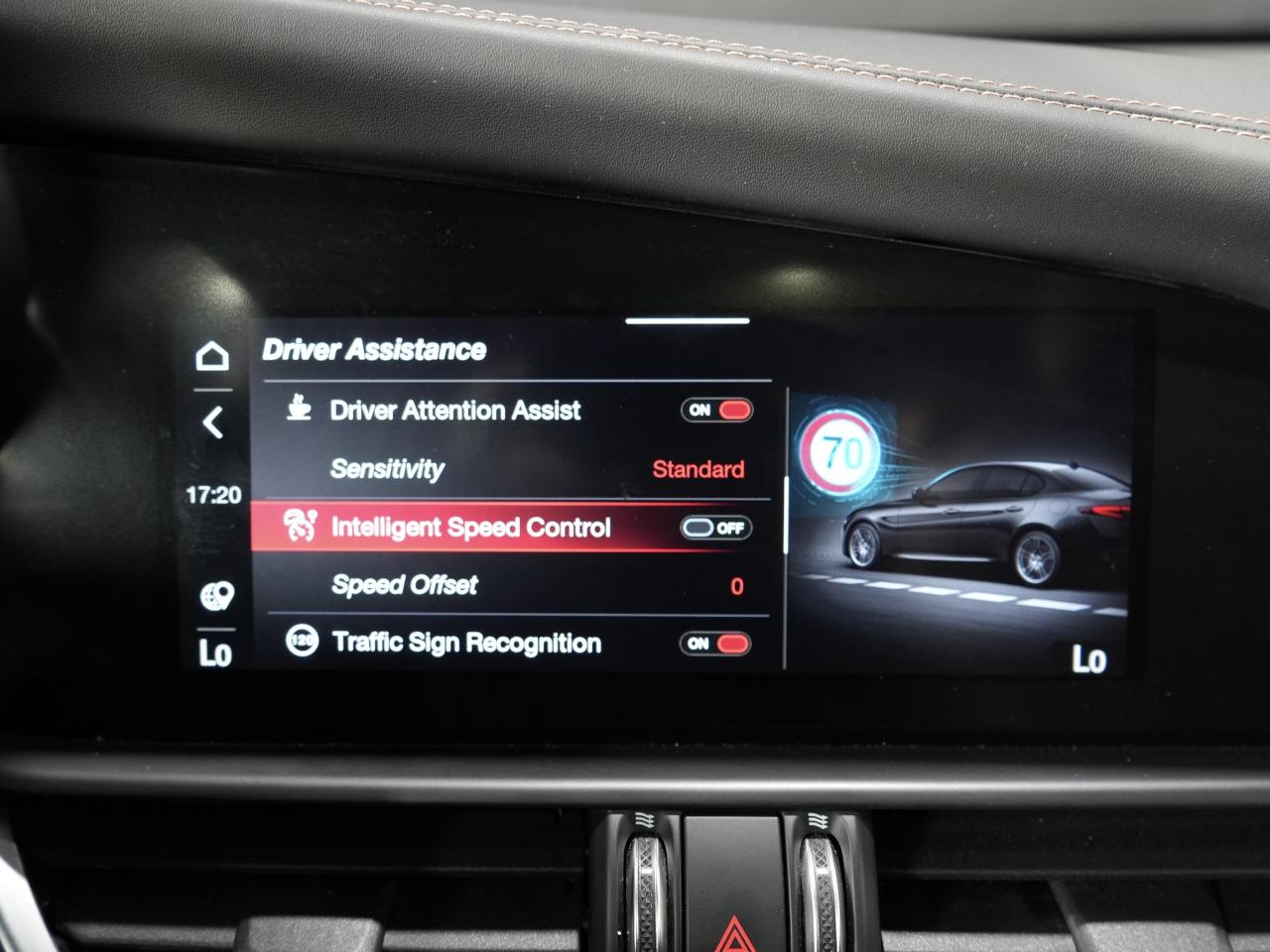 2021 Alfa Romeo Giulia Ti Sport/PANO/HARMAN K/DRIVE ASSIST/NO ACCIDENTS Photo