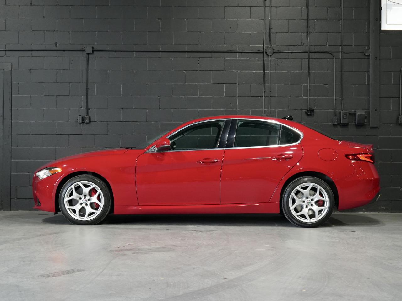 2021 Alfa Romeo Giulia Ti /ROOF/NAV/CAM/DRIVE ASSIST/NO ACCIDENT/1OWNER Photo