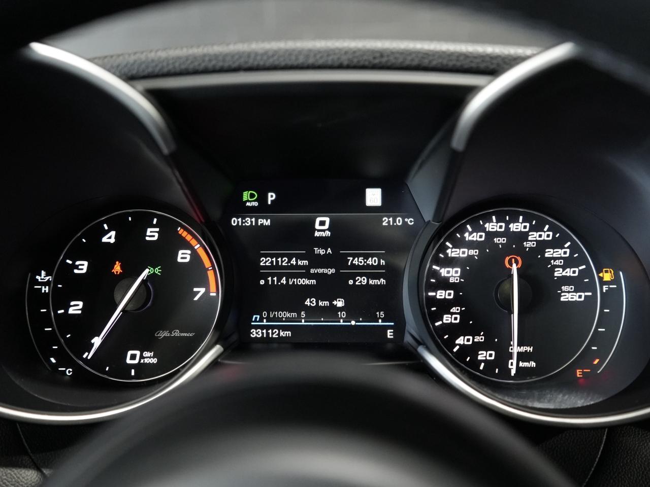 2021 Alfa Romeo Giulia Ti /ROOF/NAV/CAM/DRIVE ASSIST/NO ACCIDENT/1OWNER Photo