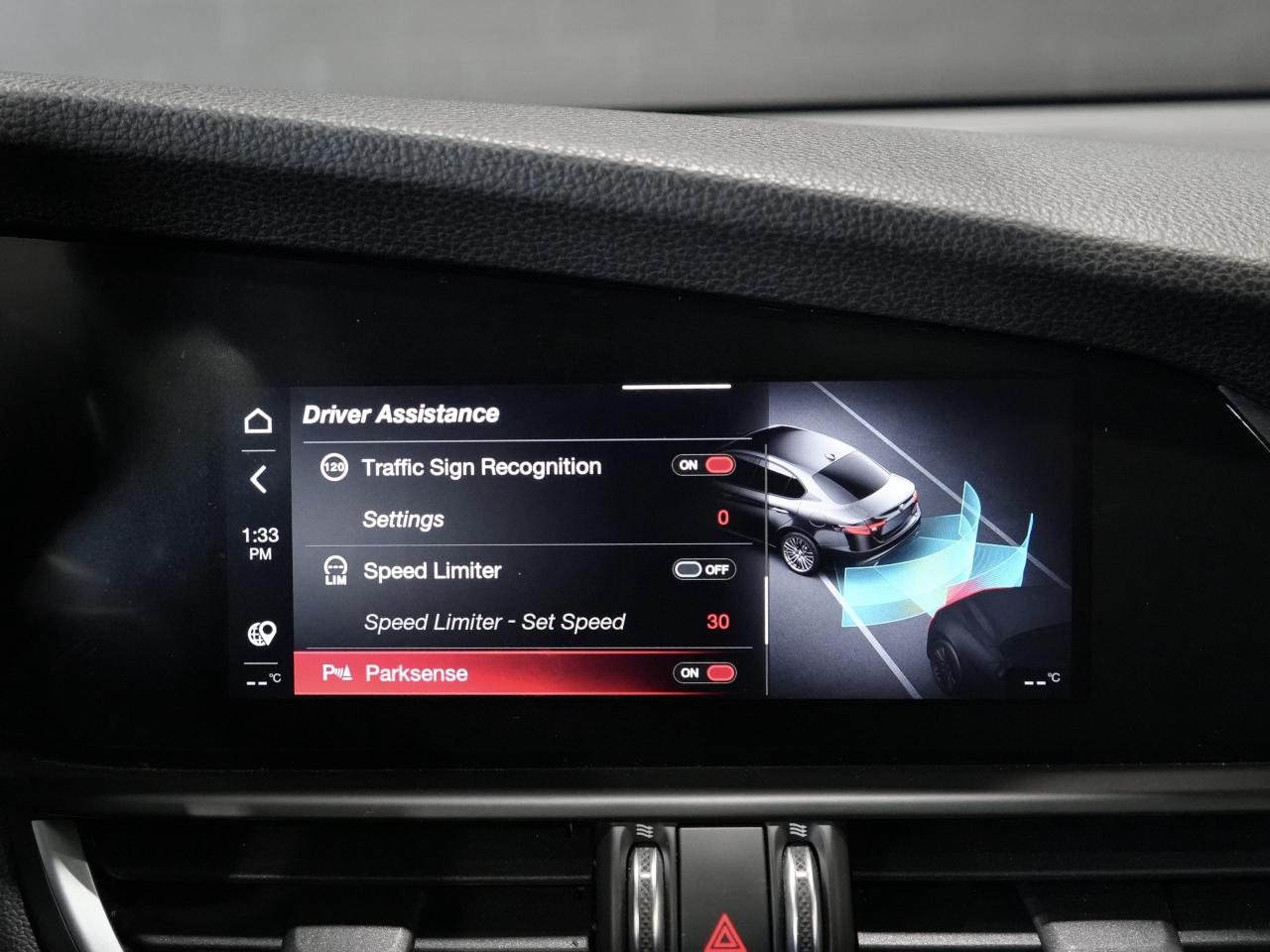 2021 Alfa Romeo Giulia Ti /ROOF/NAV/CAM/DRIVE ASSIST/NO ACCIDENT/1OWNER Photo