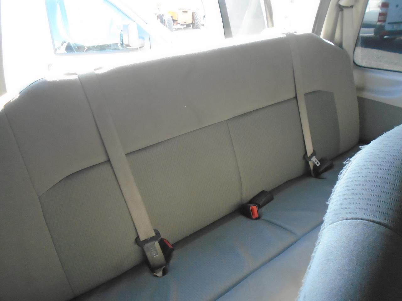 2013 Ford Econoline 15 passenger E-350 Super Duty Ext XLT - Photo #17