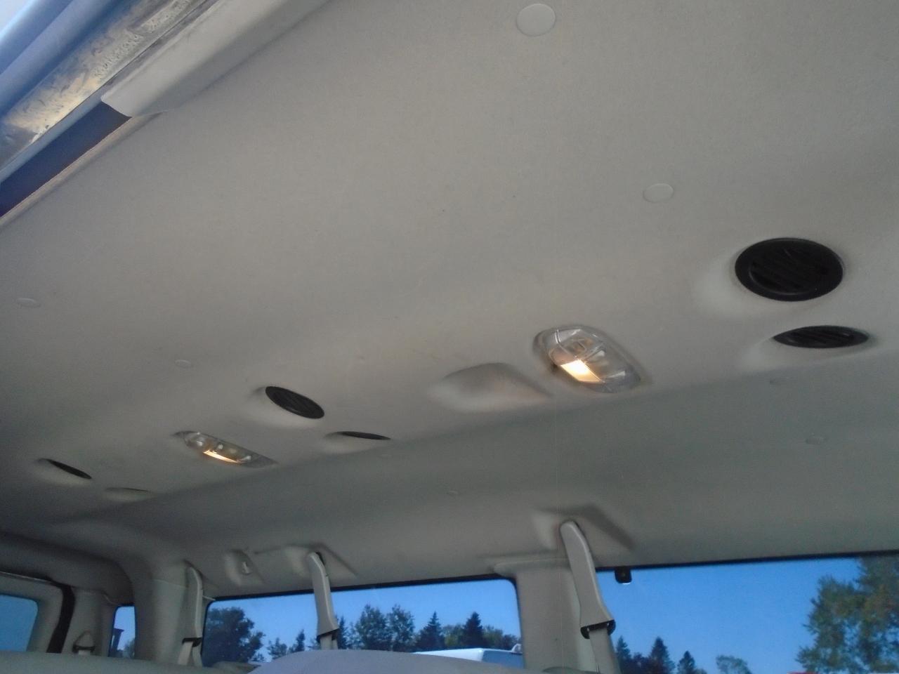 2013 Ford Econoline 15 passenger E-350 Super Duty Ext XLT - Photo #25