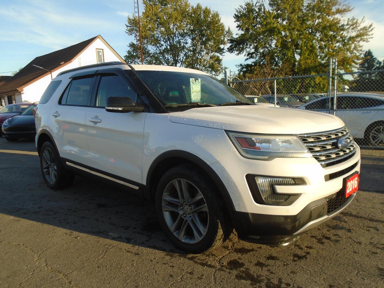 2016 Ford Explorer 4WD 4dr XLT - Photo #4