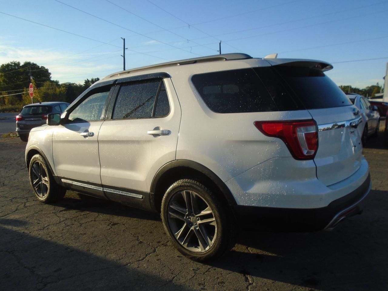 2016 Ford Explorer 4WD 4dr XLT - Photo #8