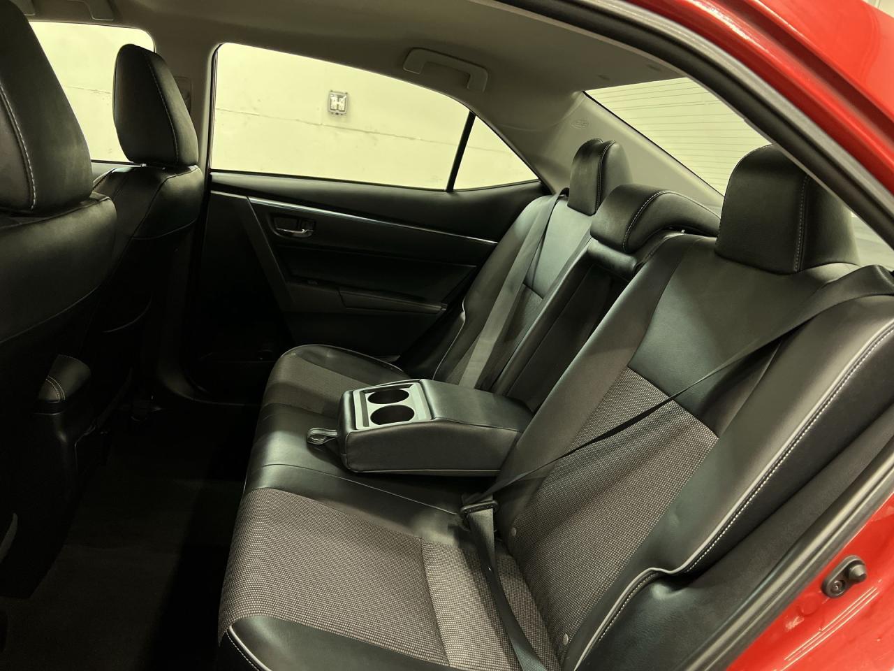 2016 Toyota Corolla S |6-SPEED |ONLY 89,000KMS! |LEATHER |HTD SEATS Photo