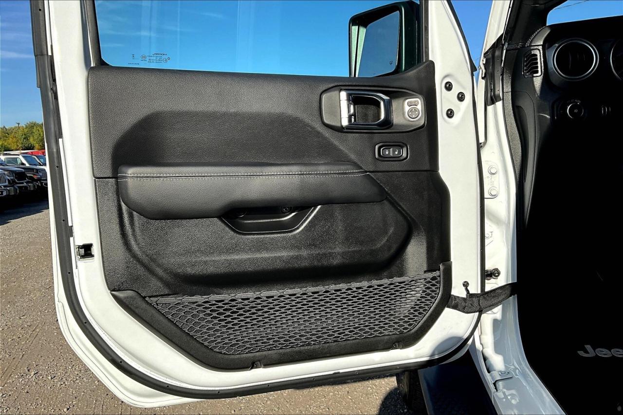 2023 Jeep Wrangler Sahara |Cloth Seats |Alpine |NAV | Side Steps |4X4 Photo