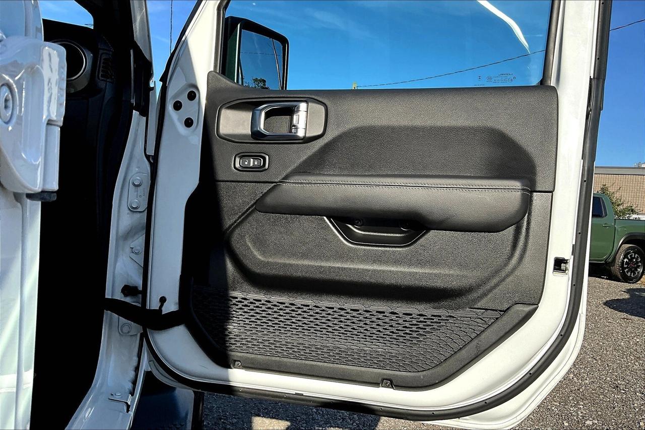 2023 Jeep Wrangler Sahara |Cloth Seats |Alpine |NAV | Side Steps |4X4 Photo