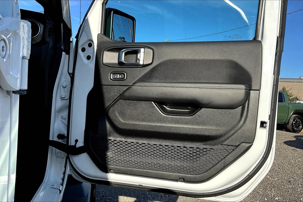 2023 Jeep Wrangler Sahara |Cloth Seats |Alpine |NAV | Side Steps |4X4 Photo