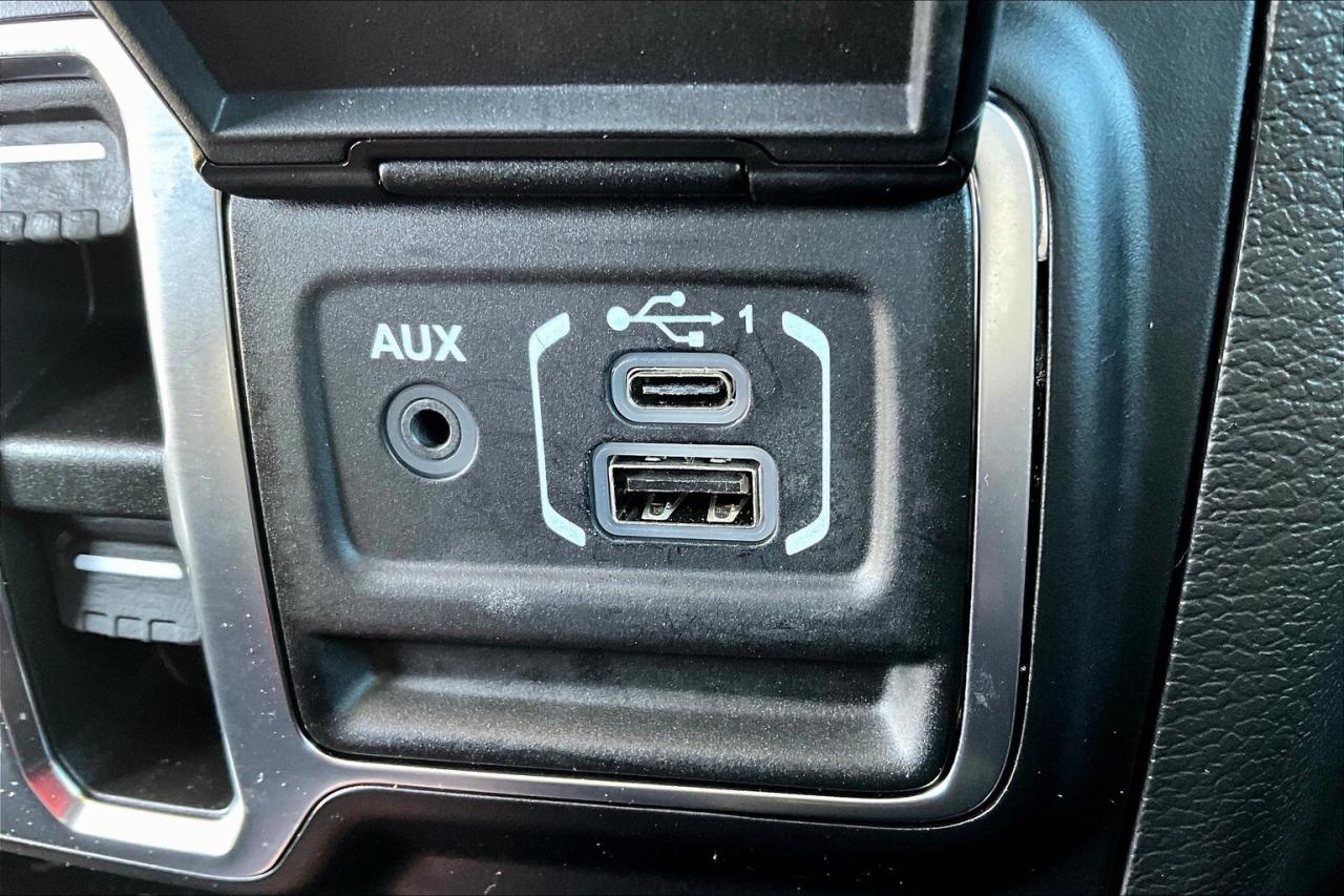 2023 Jeep Wrangler Sahara |Cloth Seats |Alpine |NAV | Side Steps |4X4 Photo