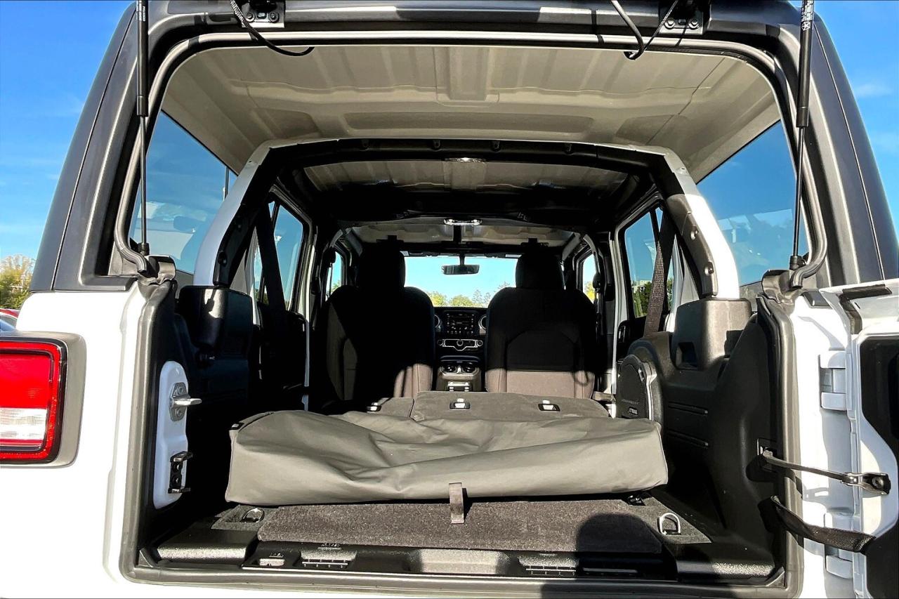 2023 Jeep Wrangler Sahara |Cloth Seats |Alpine |NAV | Side Steps |4X4 Photo