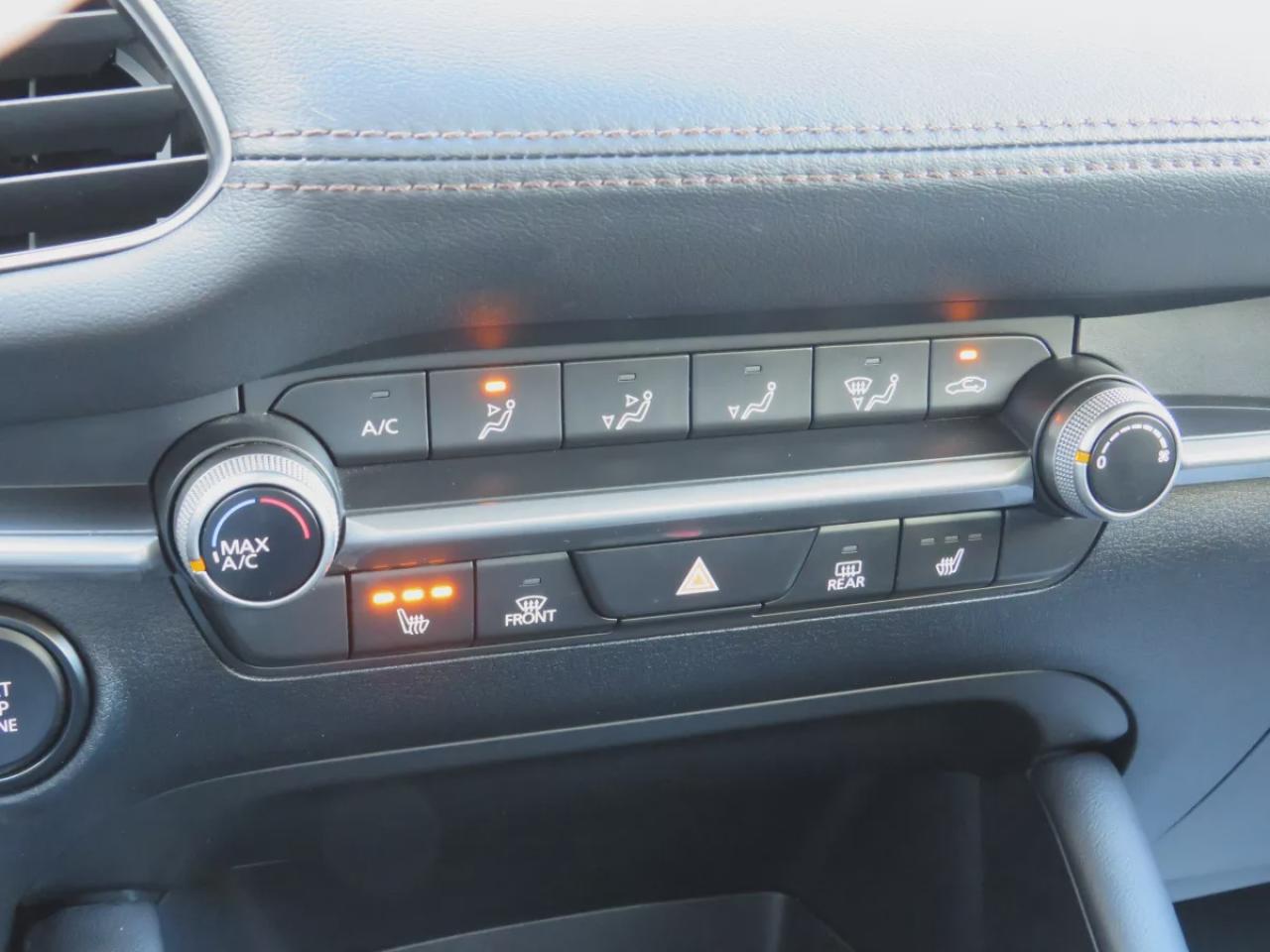 2023 Mazda MAZDA3 GX (**CLEAN TITLE/NO ACCIDENTS!!**SAFETY/CERTIFIED!!**ALLOY RIMS**PUSH BUTTON START**REVERSE CAMERA**HEATED SEATS**SPORT MODE**TRACTION CONTROL**BLUETOOTH**CRUISE CONTROL**) Photo