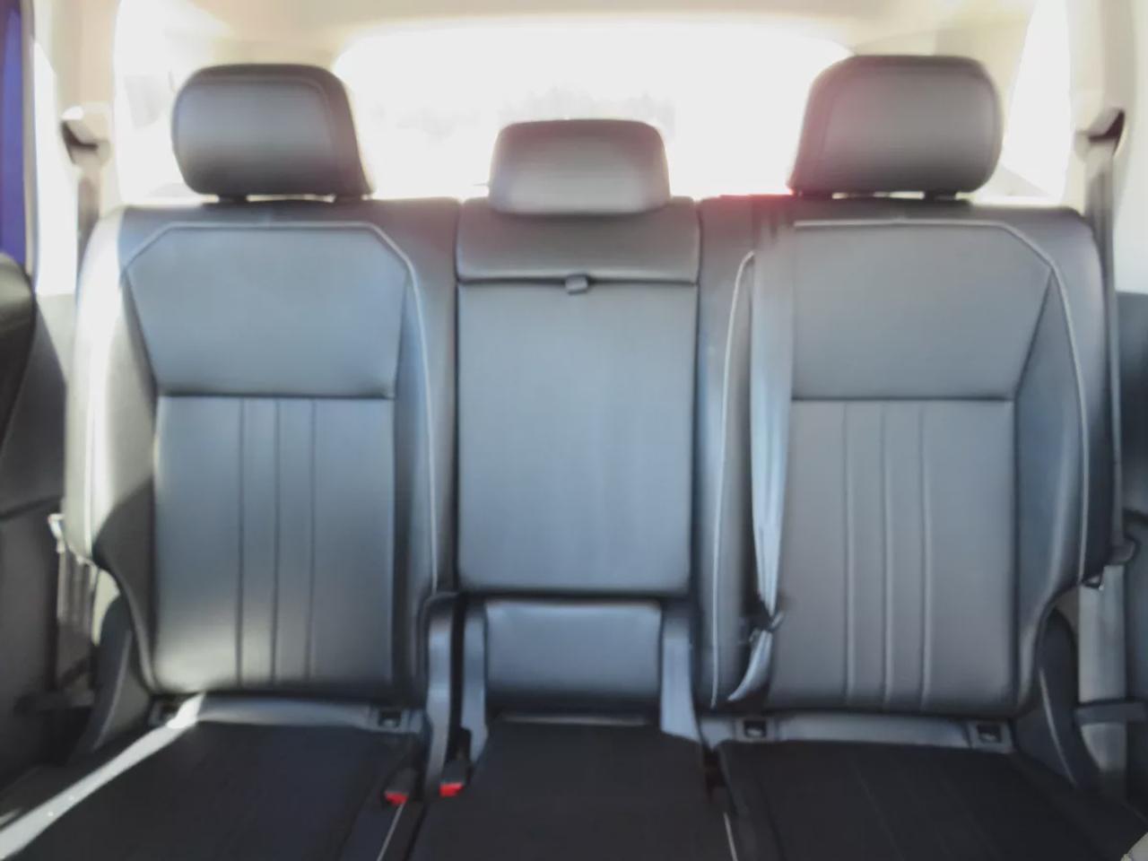 2024 Volkswagen Tiguan Comfortline  | Low Km | Clean Title | No Accidents | Safety Certified | AWD | Alloy Rims | Leather | Remote Start | Power Seats | Power Tailgate | Digital Touchscreen | Drive Modes | Heated Seats | Push Button Start | Dual Climate Control | Rear Camera Photo