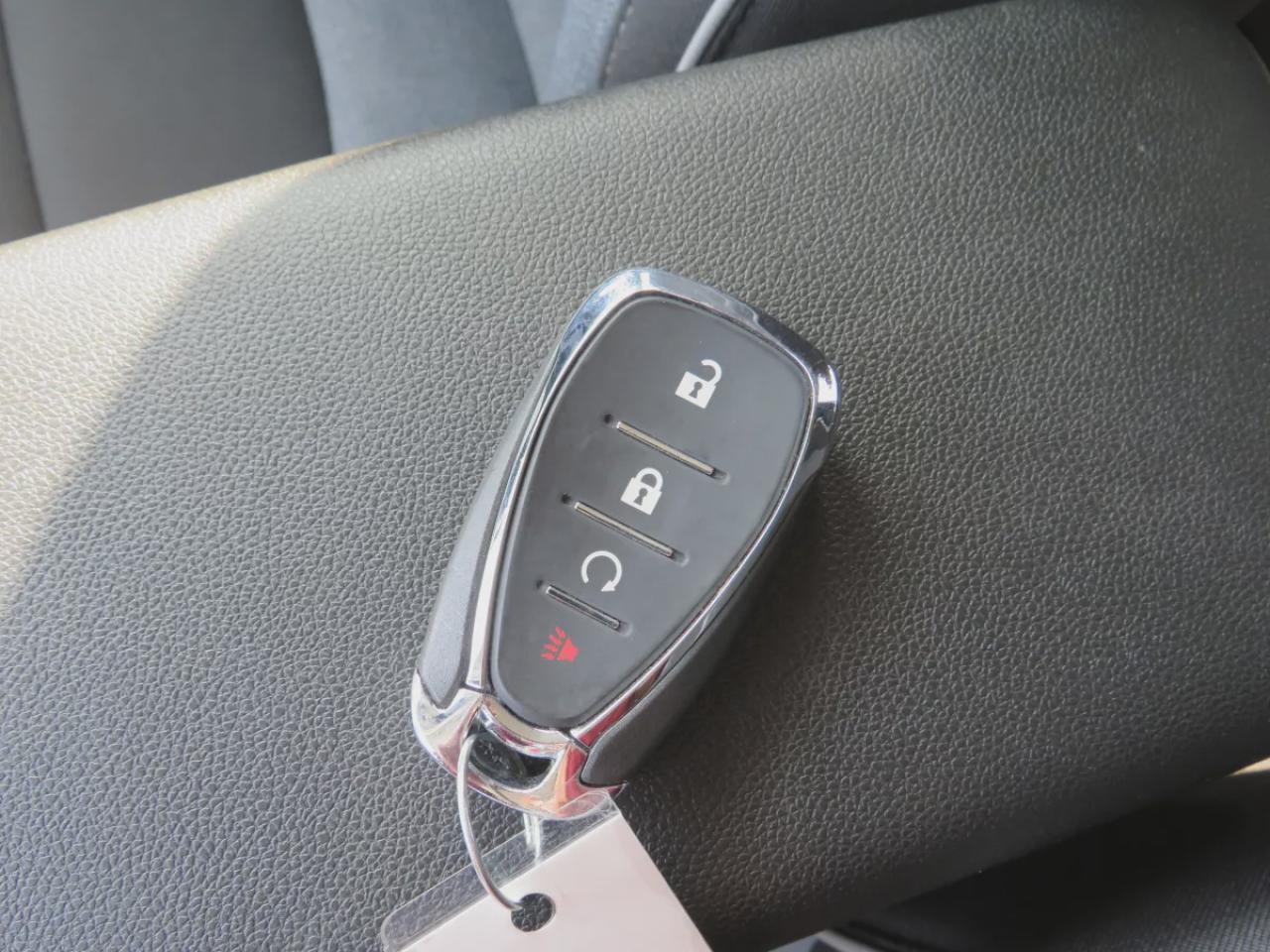 2023 Chevrolet TrailBlazer LT (**CLEAN TITLE/NO ACCIDENTS!!**SAFETY/CERTIFIED!!**ALLOY RIMS**FOG LIGHTS**POWER SEATS**REMOTE START**PUSH BUTTON START**DIGITAL TOUCHSCREEN**HEATED SEATS**REVERSE CAMERA**ANDROID AUTO/APPLE CARPLAY**USB/AUX**) Photo