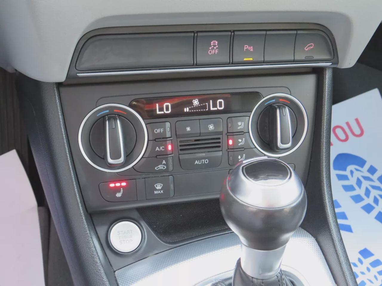 2016 Audi Q3 Technik (**CLEAN TITLE/NO ACCIDENTS!!**SAFETY/CERTIFIED!!**AWD**ALLOY RIMS**LEATHER**NAVIGATION**SUNROOF**POWER SEATS**PUSH BUTTON START**DUAL CLIMATE CONTROL**CD PLAYER**HEATED SEATS**REAR PRIVACY COVER**POWER TAILGATE**BLUETOOTH**CRUISE CONTROL**) Photo