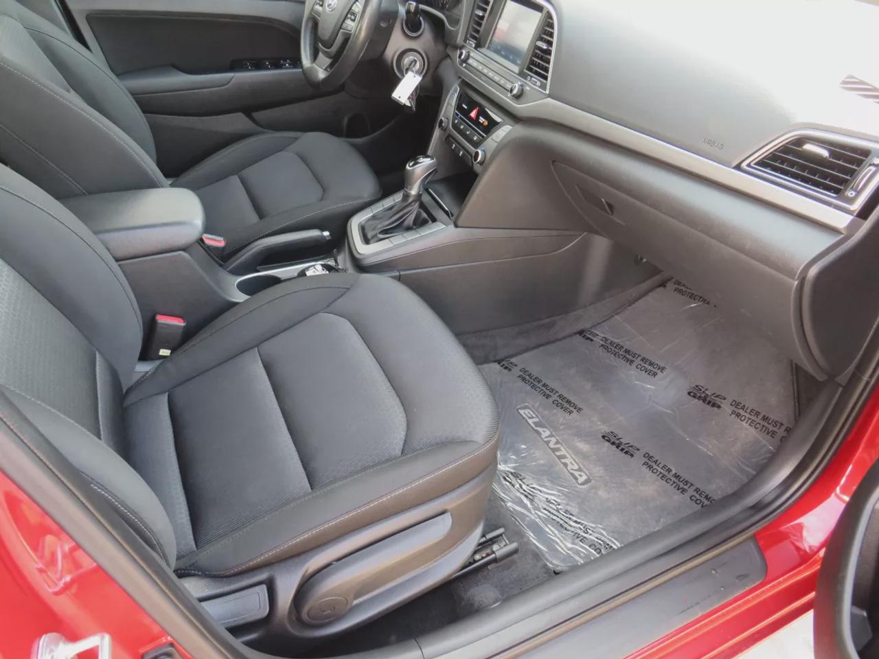 2017 Hyundai Elantra GL | Clean Title No Accidents | Safety Certified | Alloy Rims | Digital Touchscreen | Reverse Camera | Heated Seats | Leather Wrapped Steering Wheel | Blind Spot Monitoring | Cruise Control | Bluetooth | Traction Control Photo