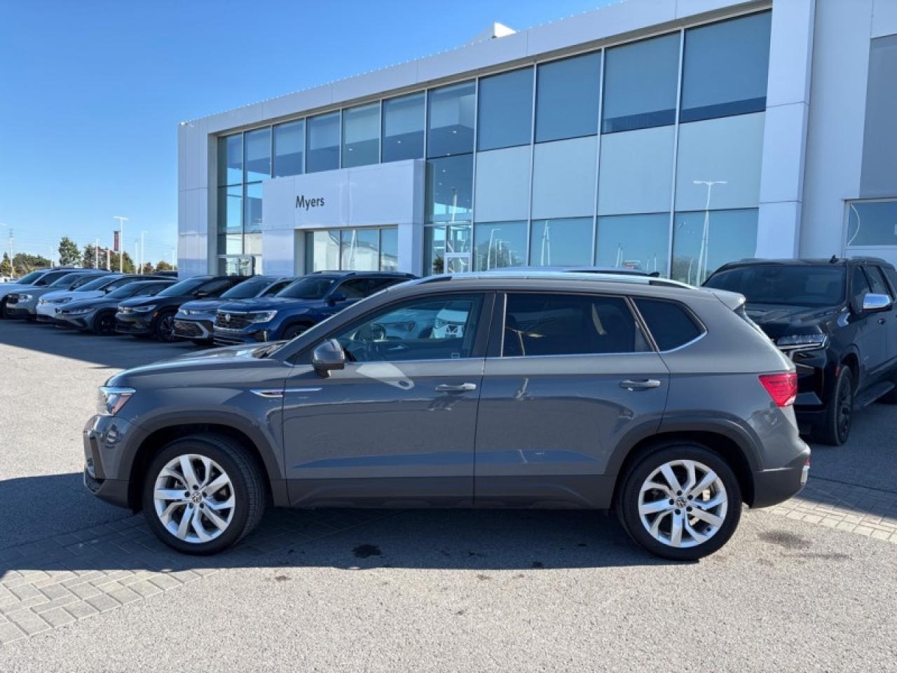 2022 Volkswagen Taos Comfortline 4MOTION  - Sunroof Photo