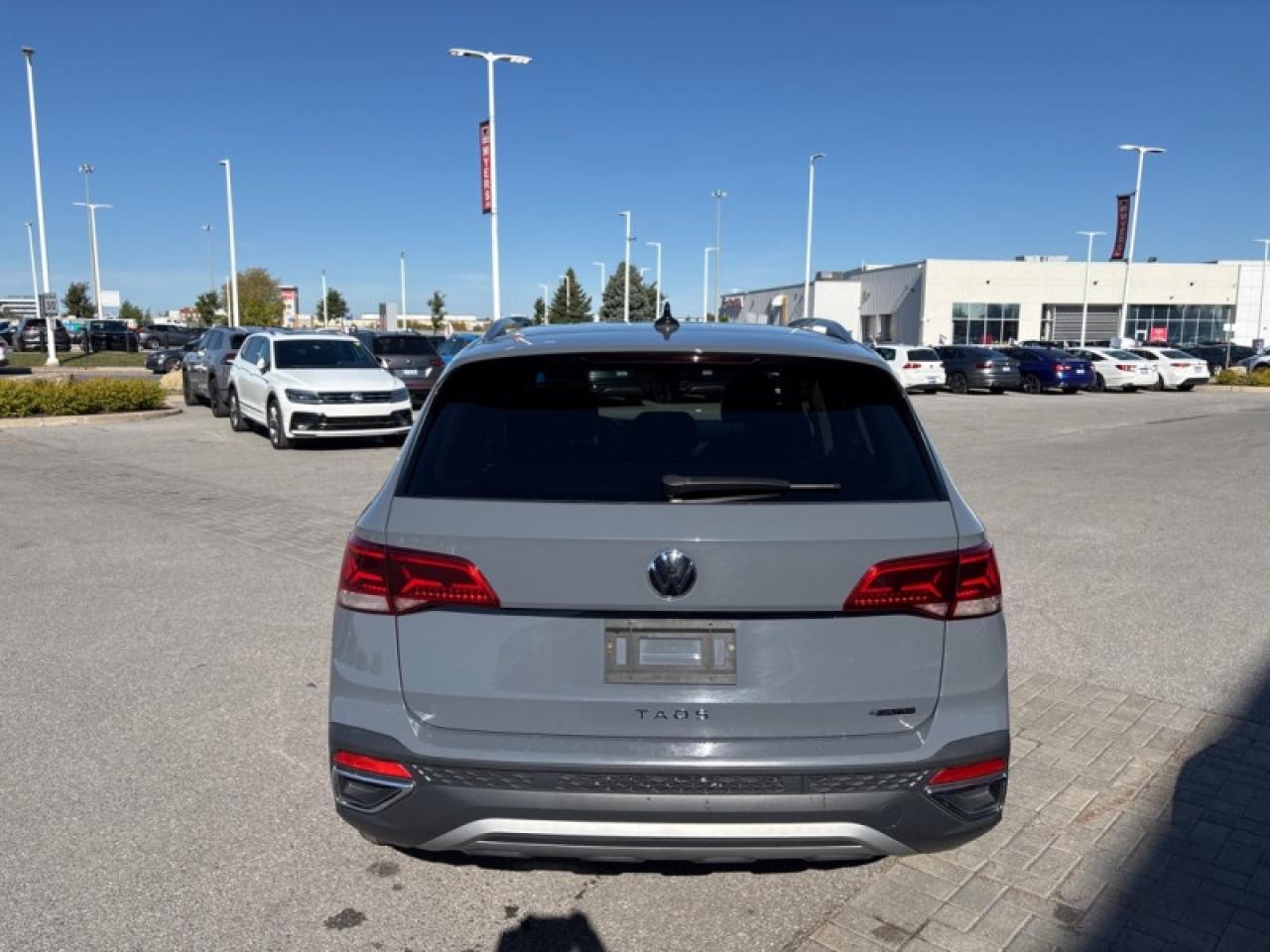 2022 Volkswagen Taos Comfortline 4MOTION  - Sunroof Photo3