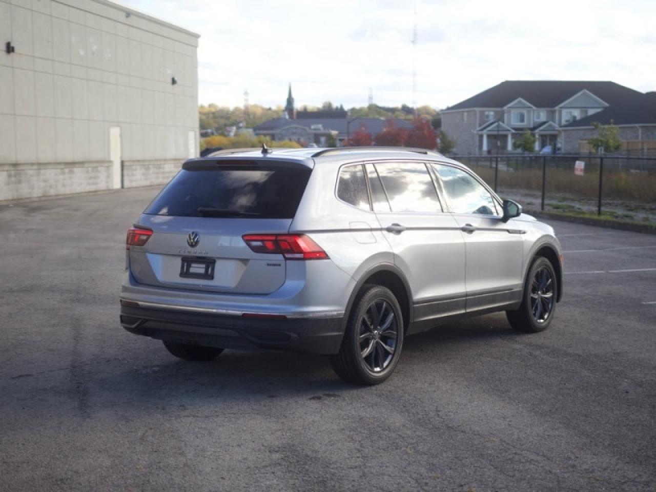 2024 Volkswagen Tiguan Comfortline  **LEATH - PWR GATE** Photo4