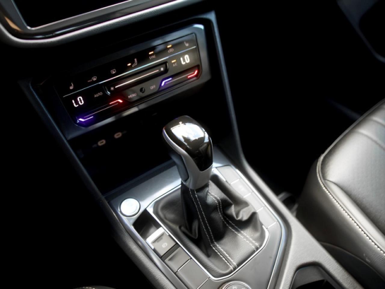 2024 Volkswagen Tiguan Comfortline  **LEATH - PWR GATE** Photo