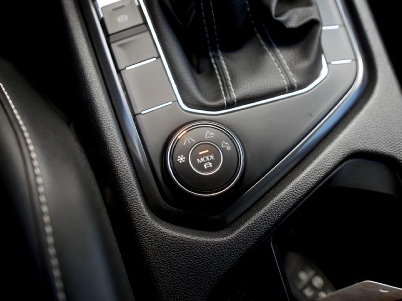 2024 Volkswagen Tiguan Comfortline  **LEATH - PWR GATE** Photo