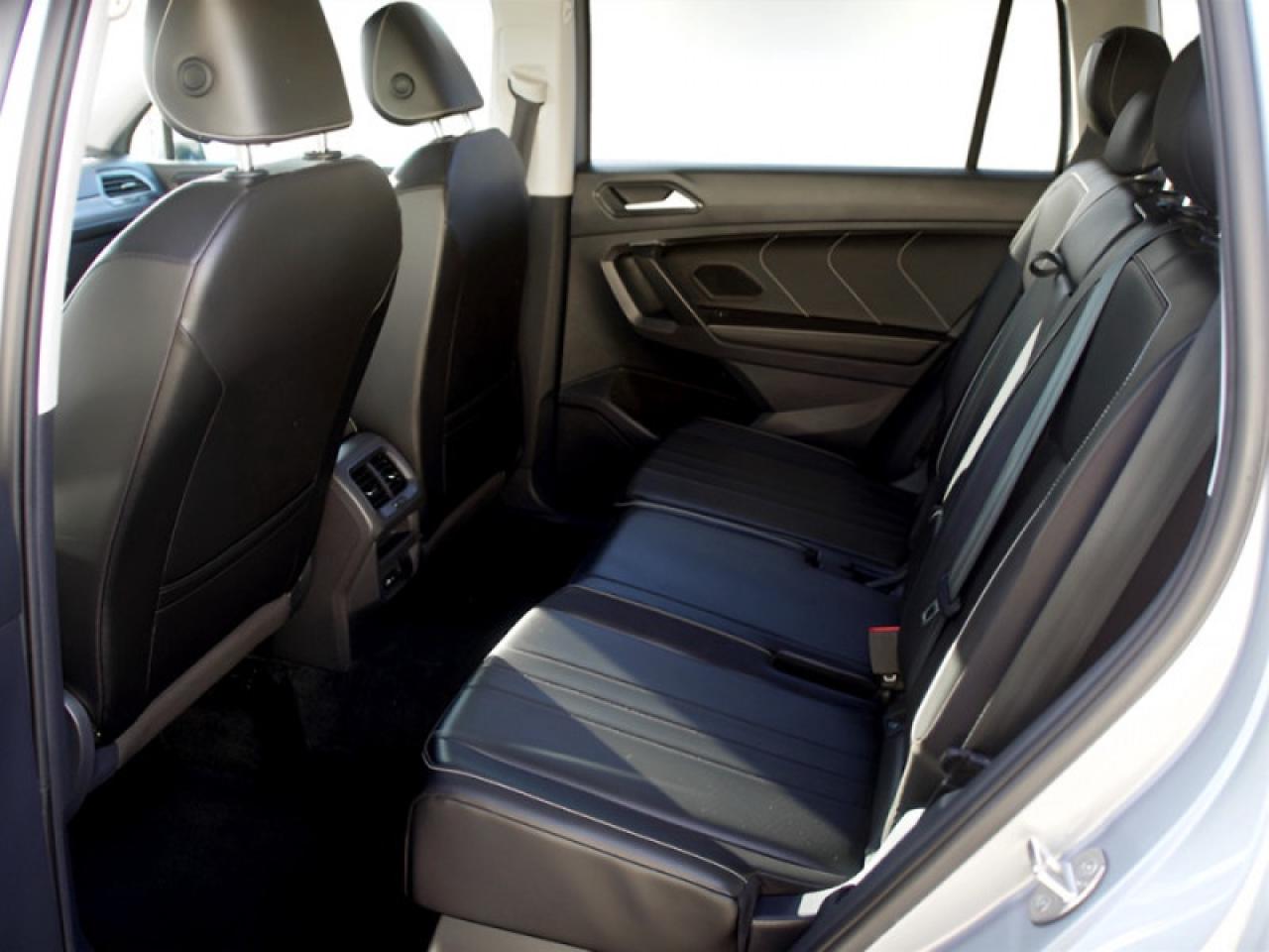 2024 Volkswagen Tiguan Comfortline  **LEATH - PWR GATE** Photo