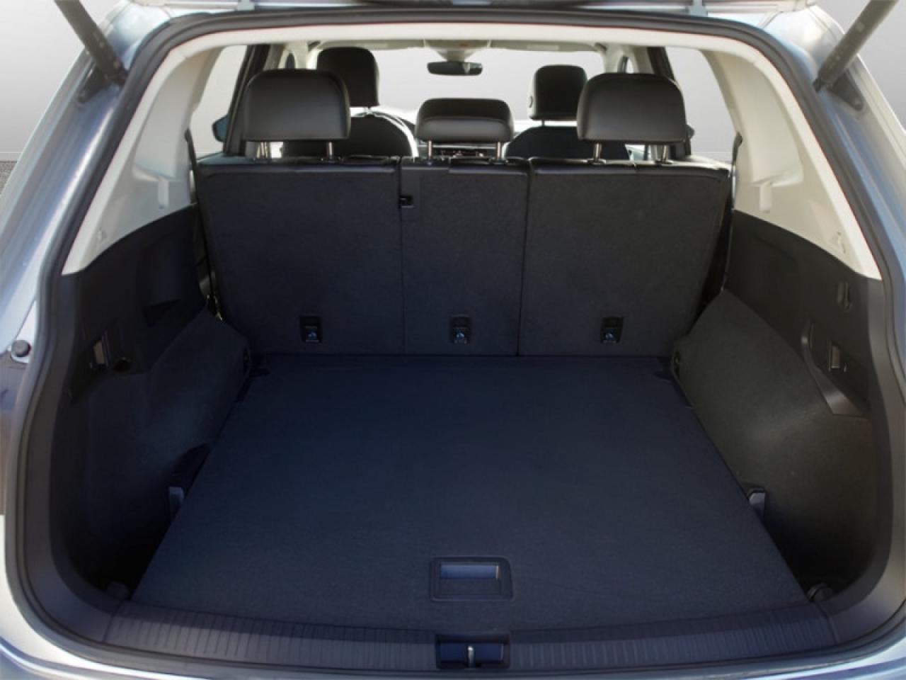 2024 Volkswagen Tiguan Comfortline  **LEATH - PWR GATE** Photo