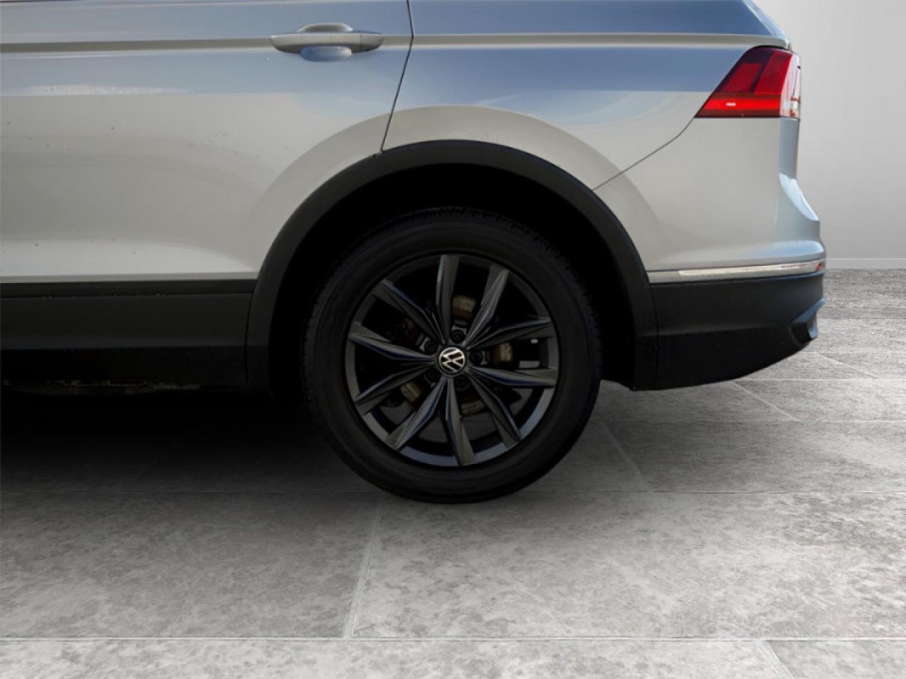 2024 Volkswagen Tiguan Comfortline  **LEATH - PWR GATE** Photo